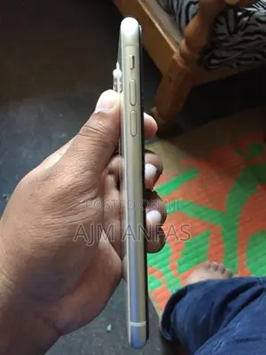 Apple iPhone 11 256GB (Used)