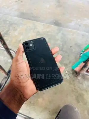 Apple iPhone 11 (Used)