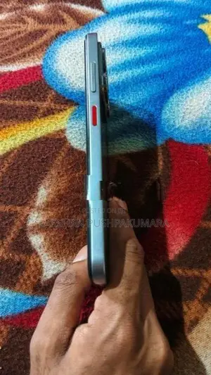ZTE nubia V70 (Used)