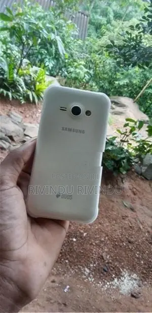 Samsung Galaxy J1 ACE (Used)