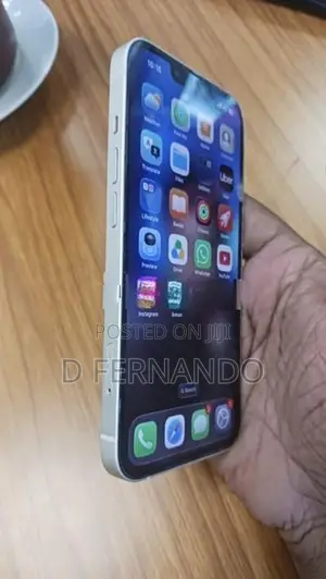 Apple iPhone 13 (Used)