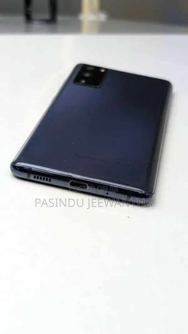 Samsung Galaxy S20FE Fan Edition (Used)