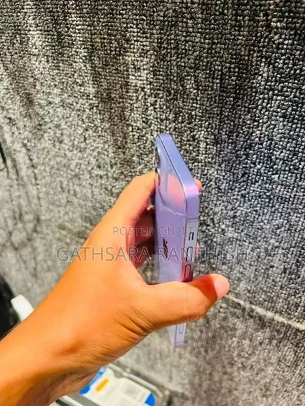 Apple iPhone 12 (Used)