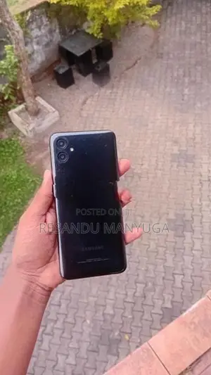 Samsung Galaxy A04e (Used)