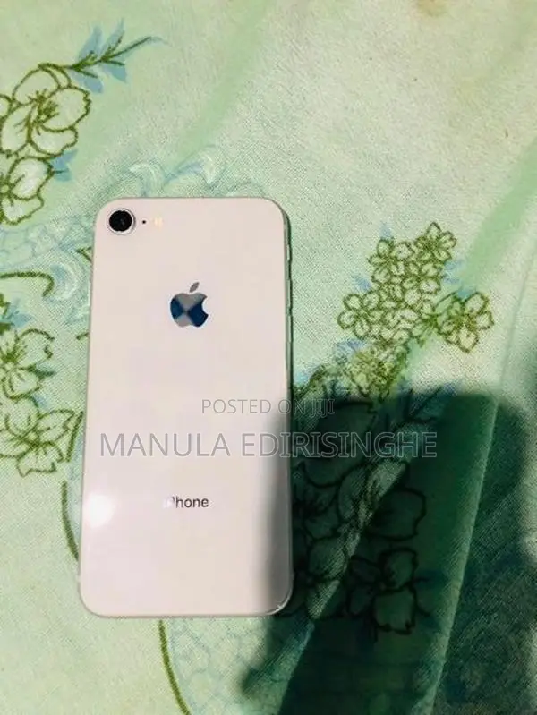 Apple iPhone 8 64GB (Used)