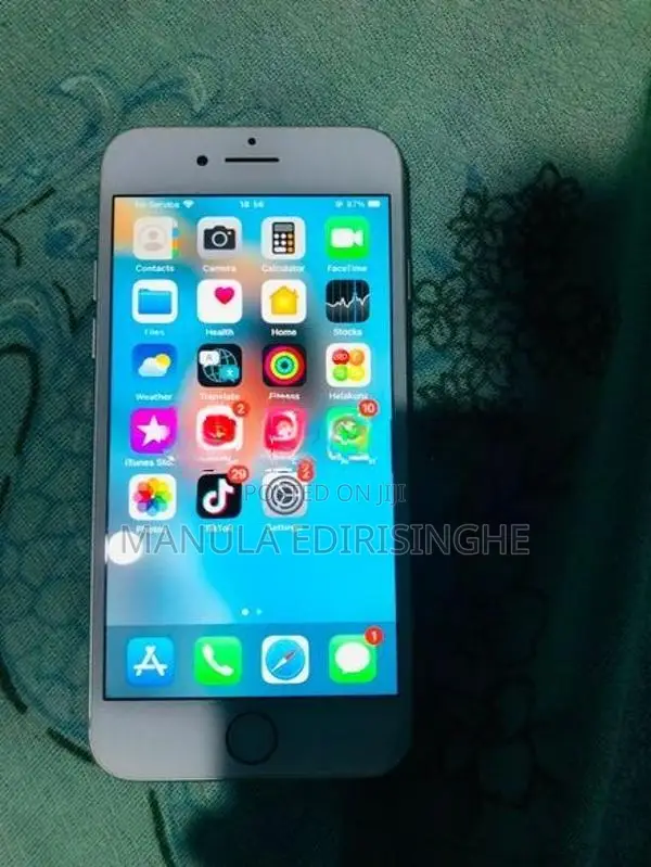 Apple iPhone 8 64GB (Used)