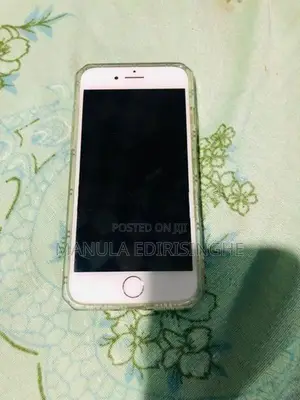 Apple iPhone 8 64GB (Used)