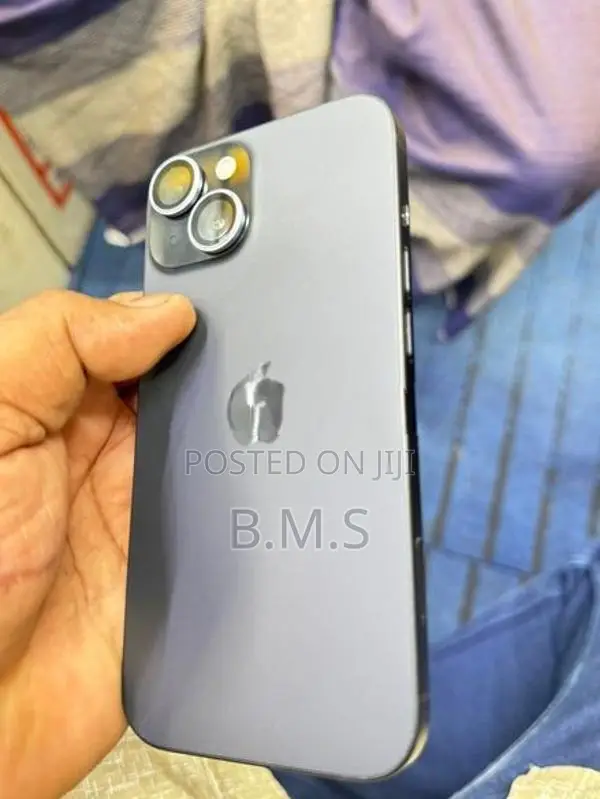 Apple iPhone 15 (Used)