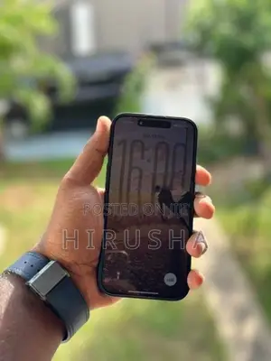 Apple iPhone 16 (Used)