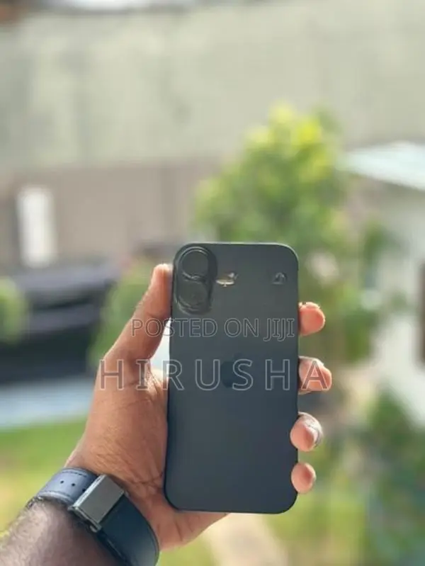 Apple iPhone 16 (Used)