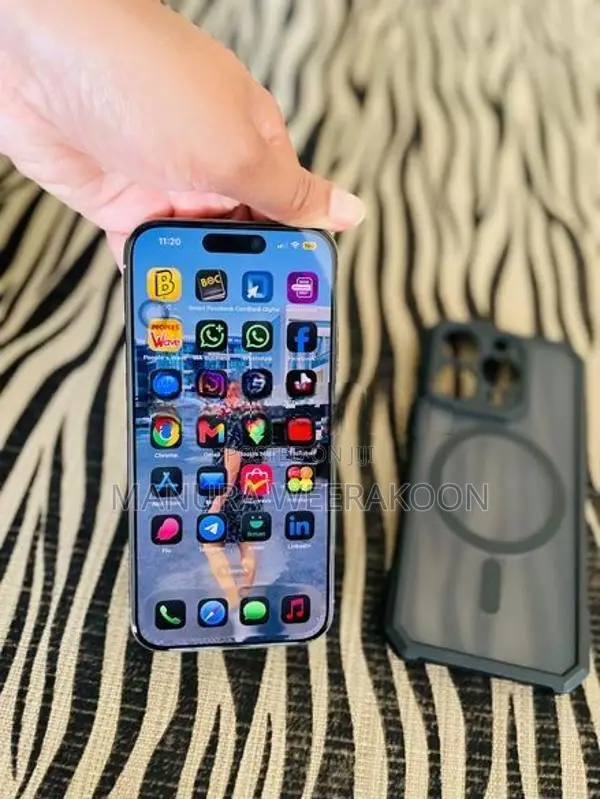 Apple iPhone 15 Pro 256GB (Used)