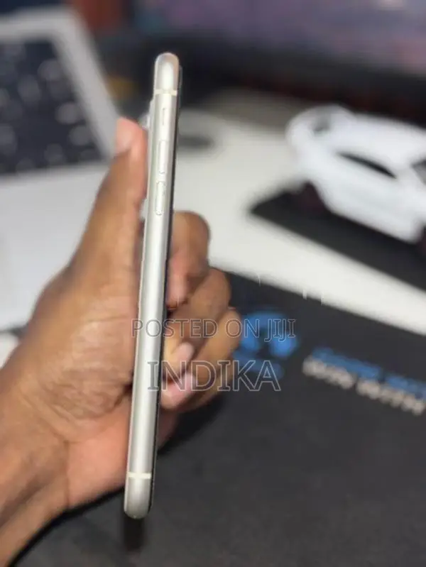 Apple iPhone 11 (Used)