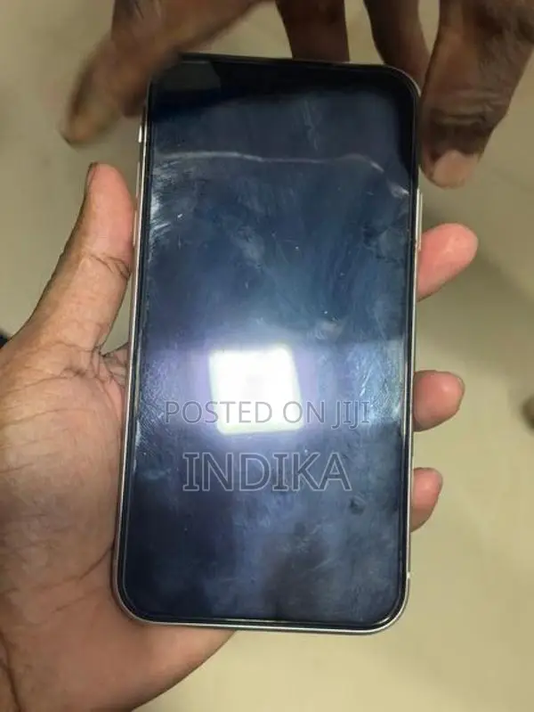 Apple iPhone 11 (Used)
