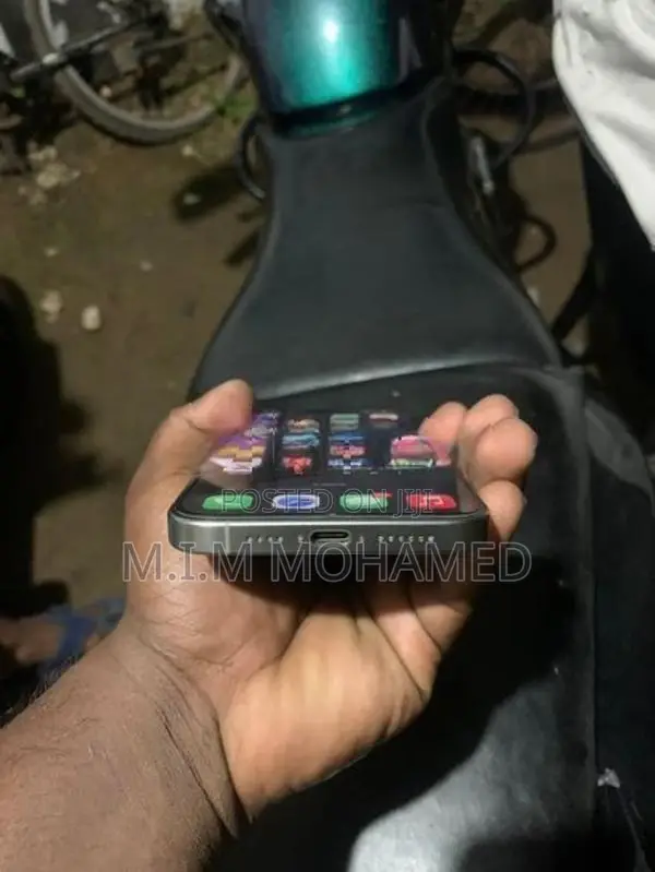Apple iPhone 15 Pro Max (Used)
