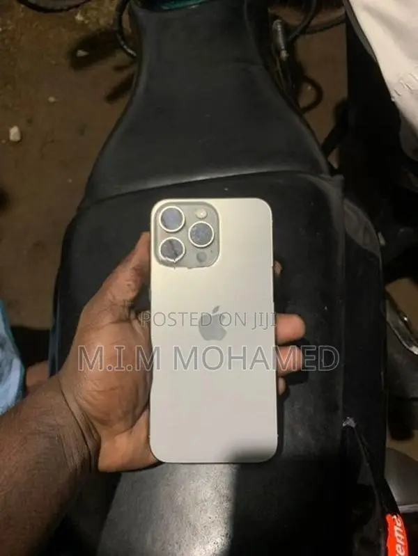 Apple iPhone 15 Pro Max (Used)