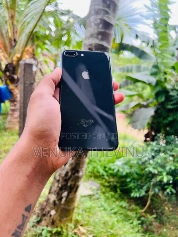 Apple iPhone 8 Plus (Used)