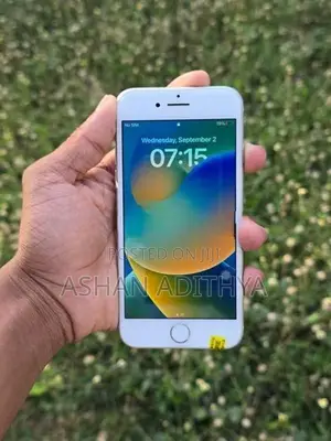 Apple iPhone 8 (Used)