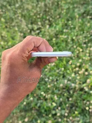 Apple iPhone 8 (Used)