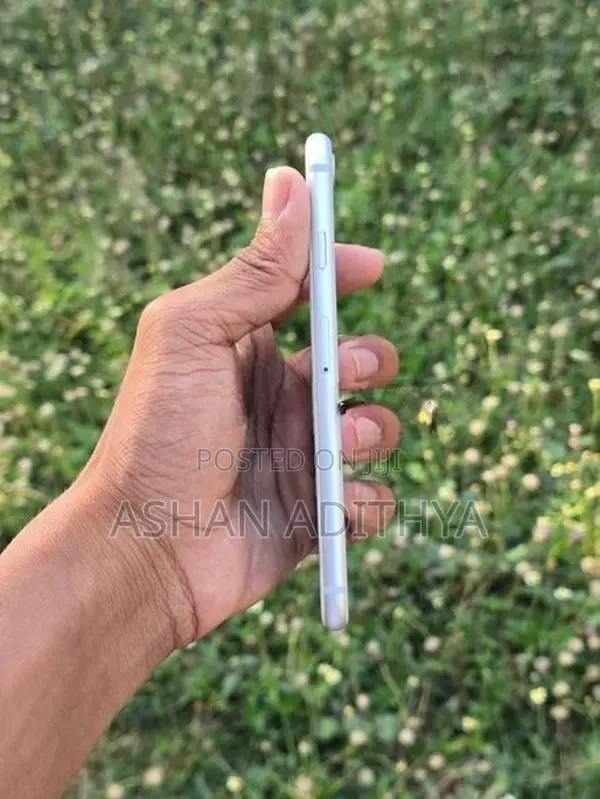Apple iPhone 8 (Used)