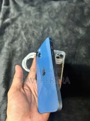 Apple iPhone 13 (Used)