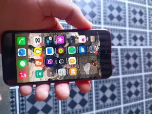 Apple iPhone 8 (Used)