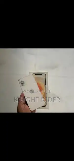 Apple iPhone 12 (Used)