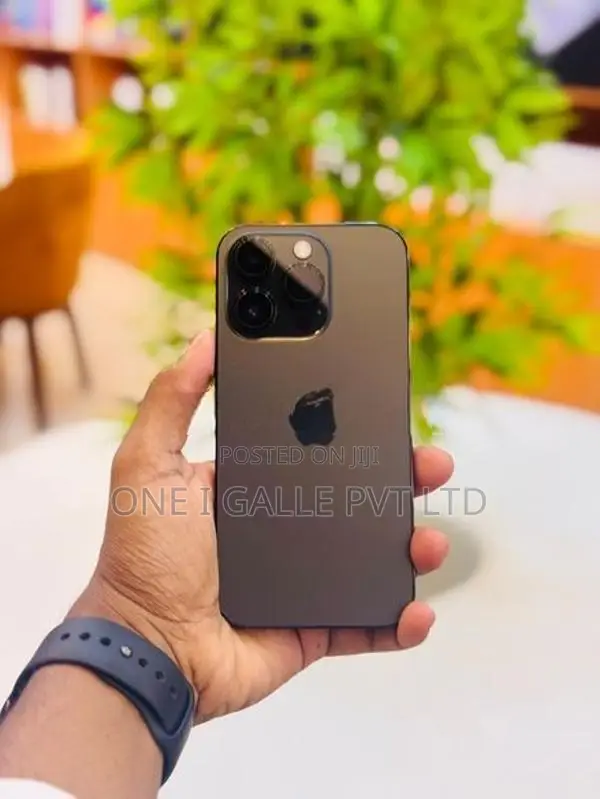 Apple iPhone 15 Pro 128GB (Used)