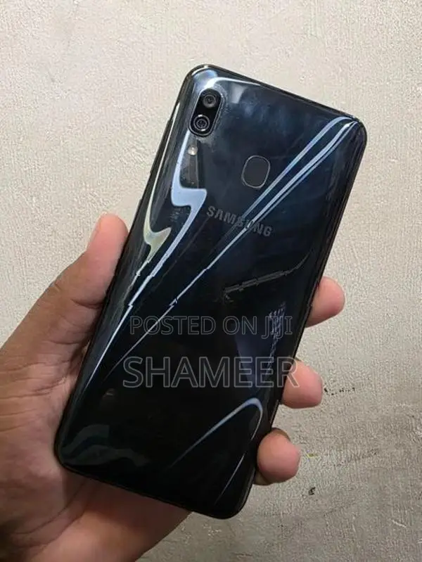 Samsung Galaxy A30 (Used)