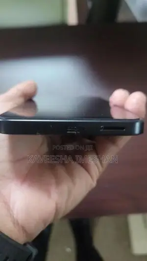 Samsung Galaxy A17 (Brand New)