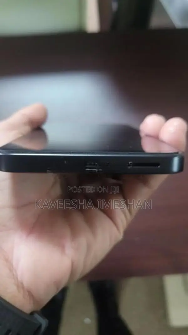 Samsung Galaxy A17 (Brand New)