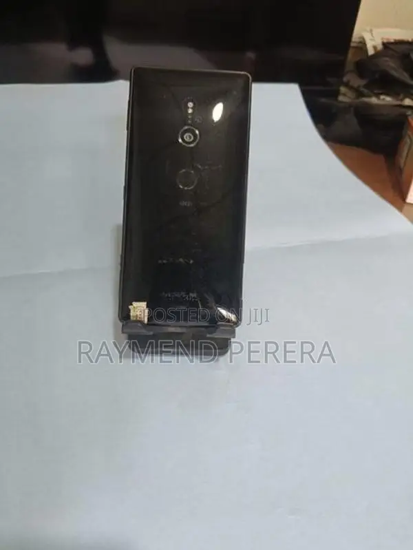 Sony Xperia XZ2 (Used)