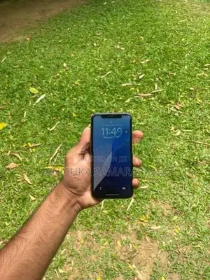 Apple iPhone XS (Used)