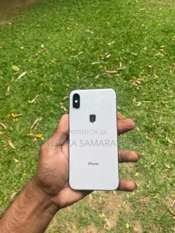 Apple iPhone XS (Used)
