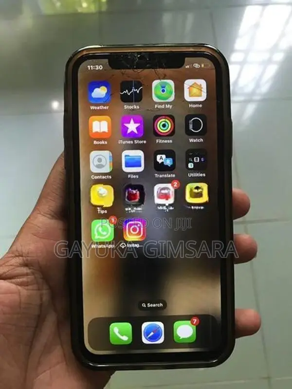 Apple iPhone XS (Used)