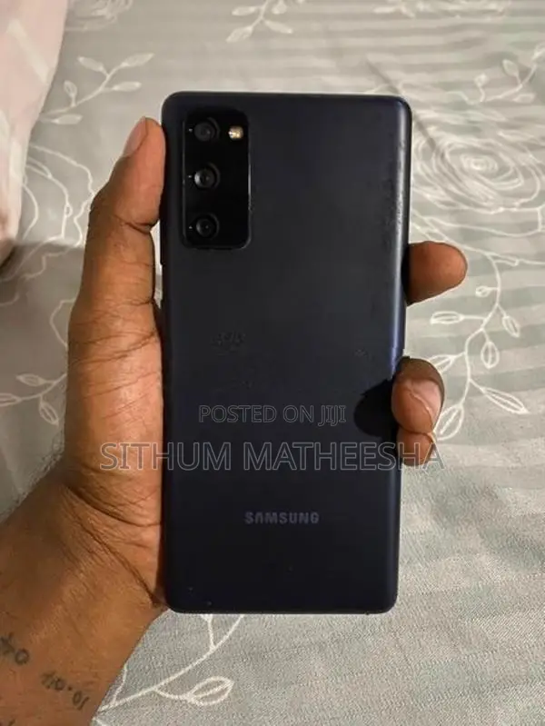 Samsung Galaxy S20FE (Used)