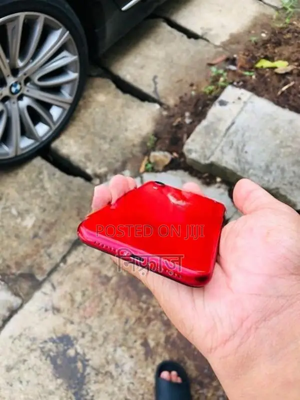 Apple iPhone XR (Used)