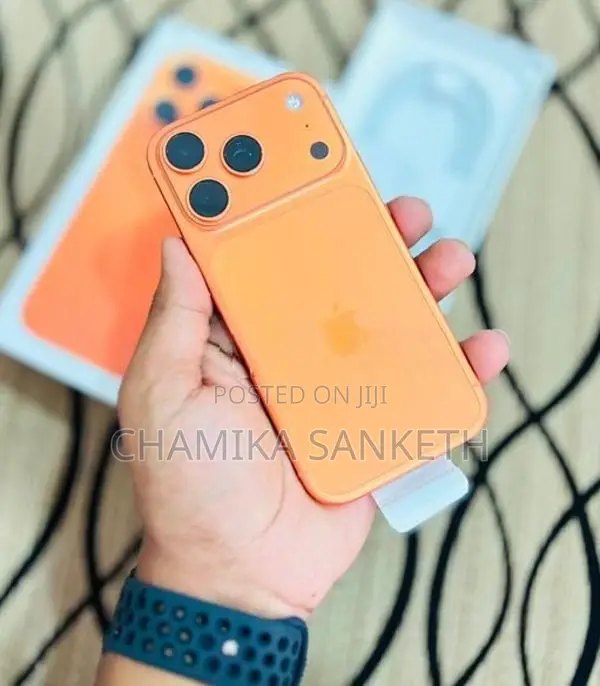 Apple iPhone 17 Pro 256GB (Used)