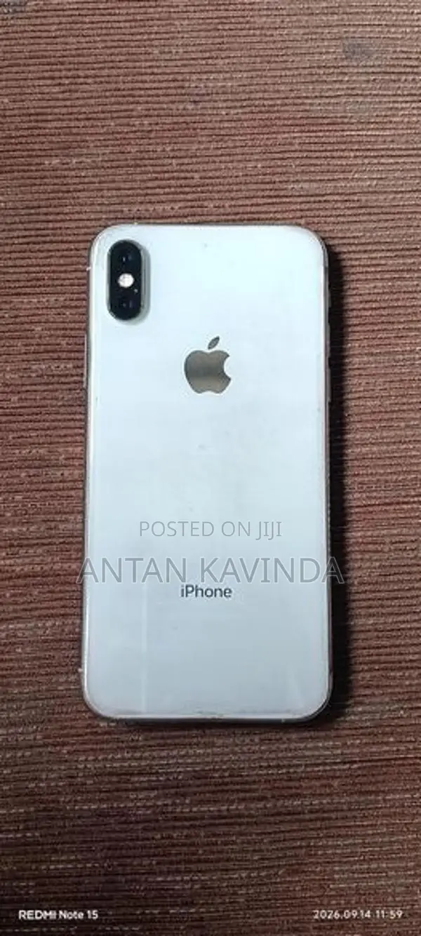 Apple iPhone XS (Used)