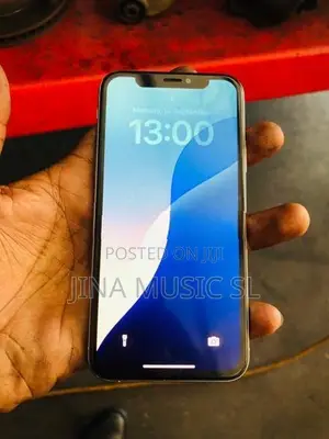 Apple iPhone XS (Used)