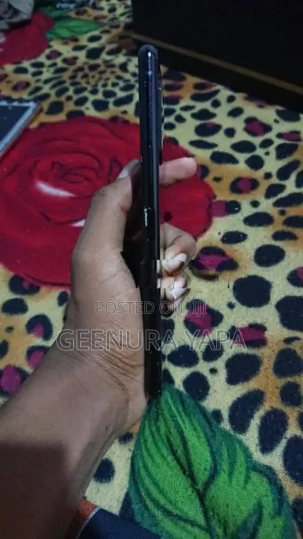 Sony Xperia 5 II (Used)