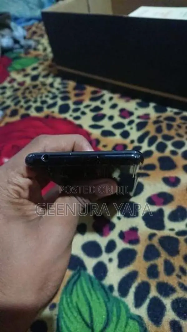 Sony Xperia 5 II (Used)