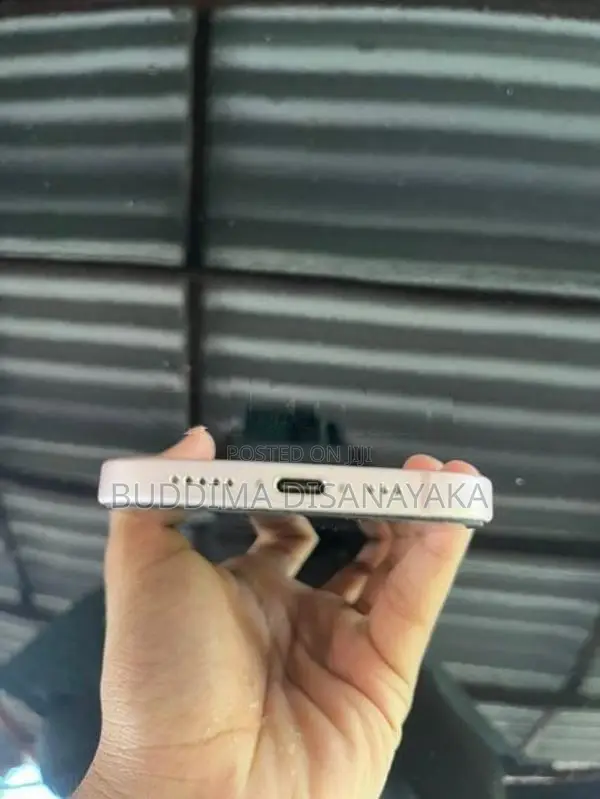 Apple iPhone 15 (Used)