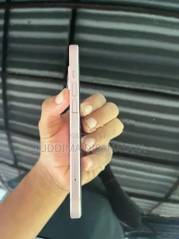 Apple iPhone 15 (Used)