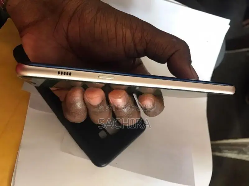 Samsung Galaxy A8 (Used)