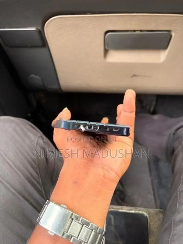 Apple iPhone 15 Pro (Used)