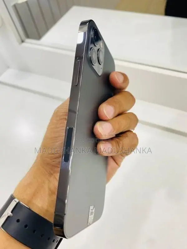 Apple iPhone 12 Pro (Used)