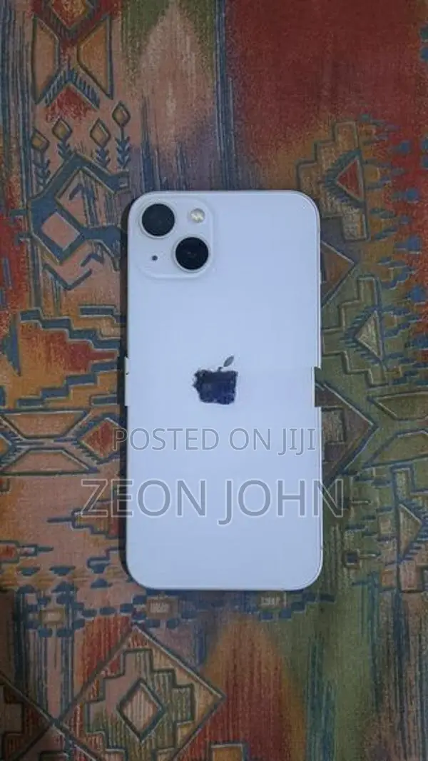 Apple iPhone 13 (Used)