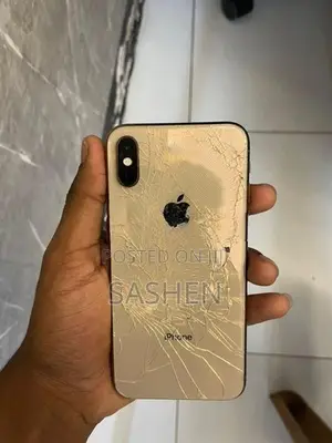 Apple iPhone XS (Used)