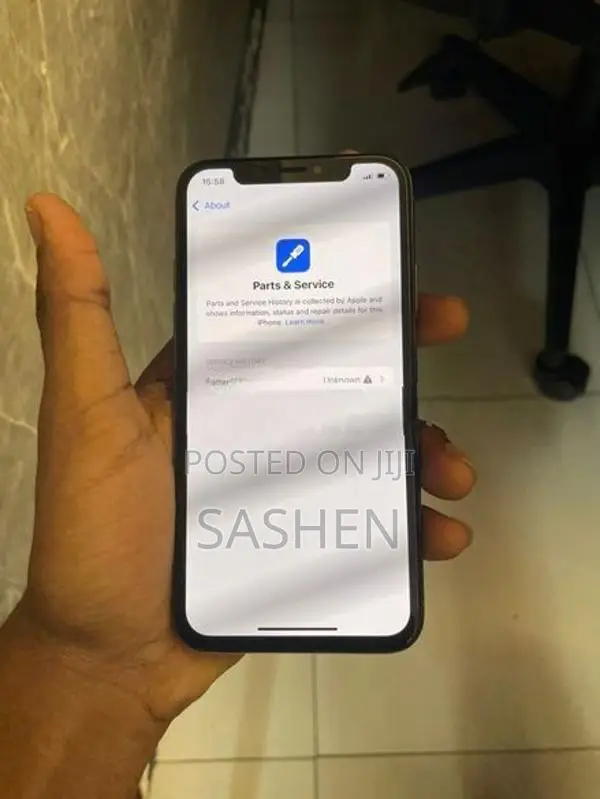 Apple iPhone XS (Used)
