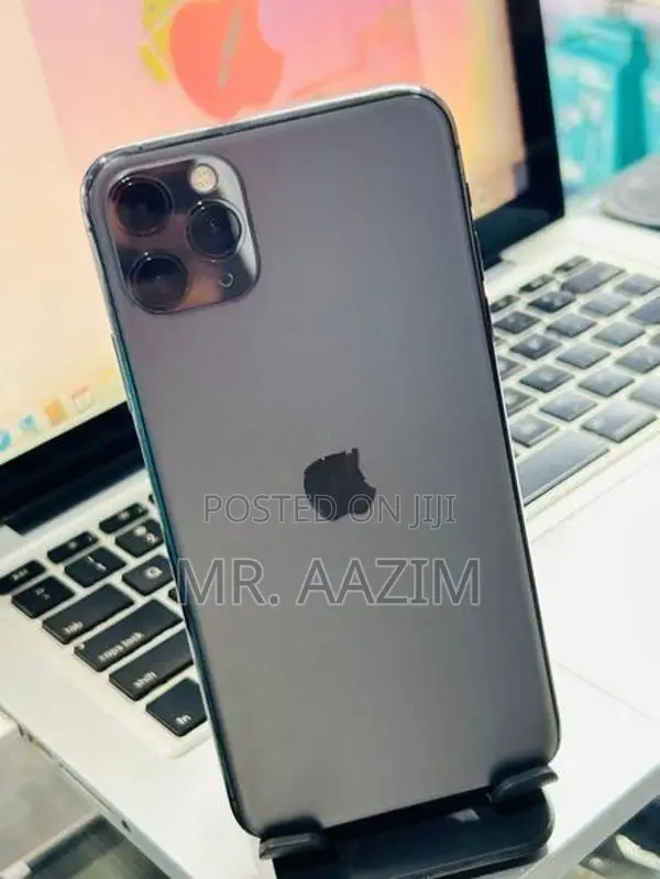 Apple iPhone 11 Pro Max (Used)